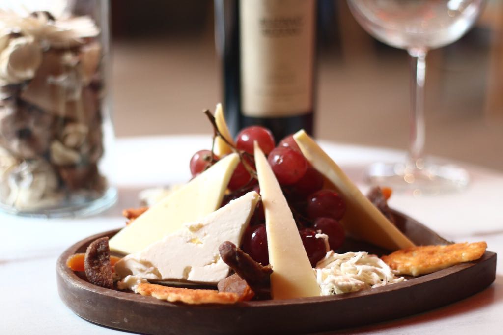 YEREL PEYNİR TABAĞI